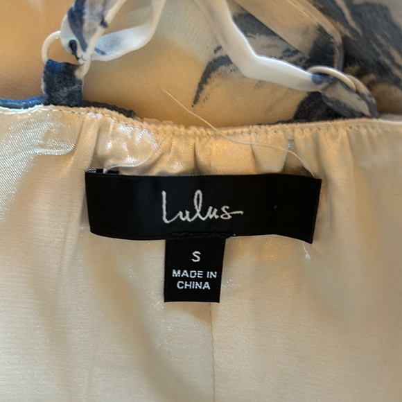 Lulu’s Off White/Cream and Blue Floral Print Wrap Maxi Dress - Picture 11 of 13